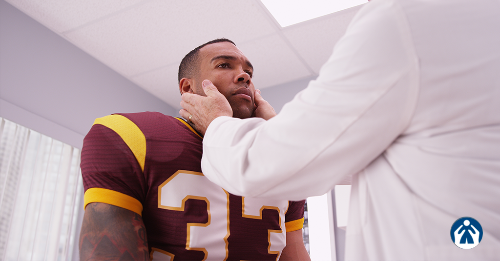 Atención de quiroprácticos en la NFL aplicada a atletas profesionales para prevenir lesiones y optimizar movilidad.